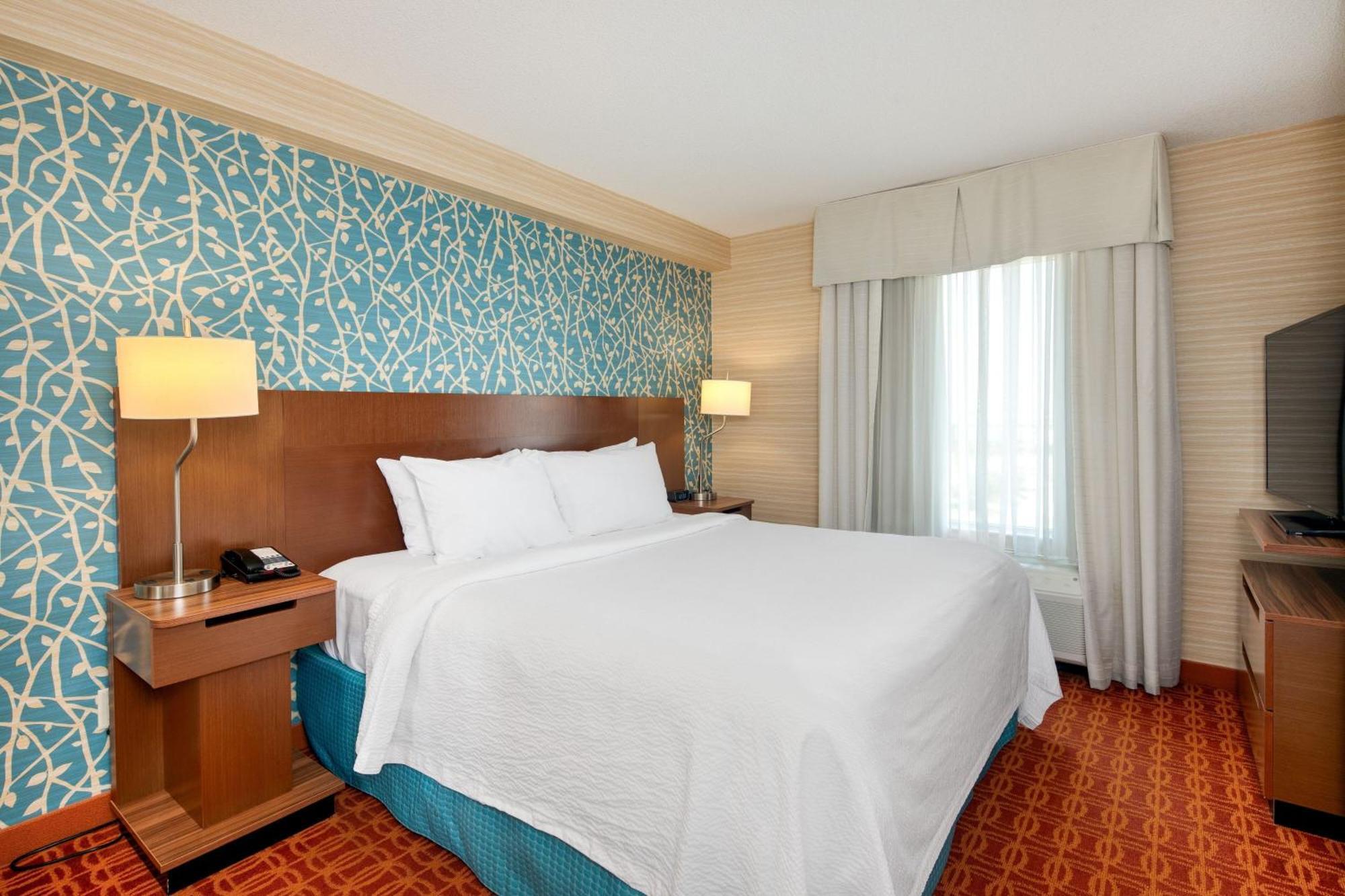 One-Bedroom King Suite